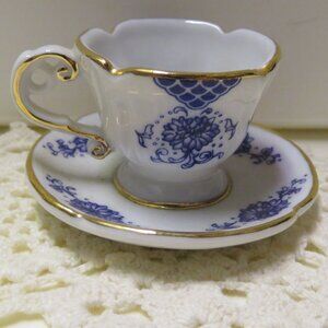 Small One Piece Teacup Ceramic 2"x1" Child Size (DK676)